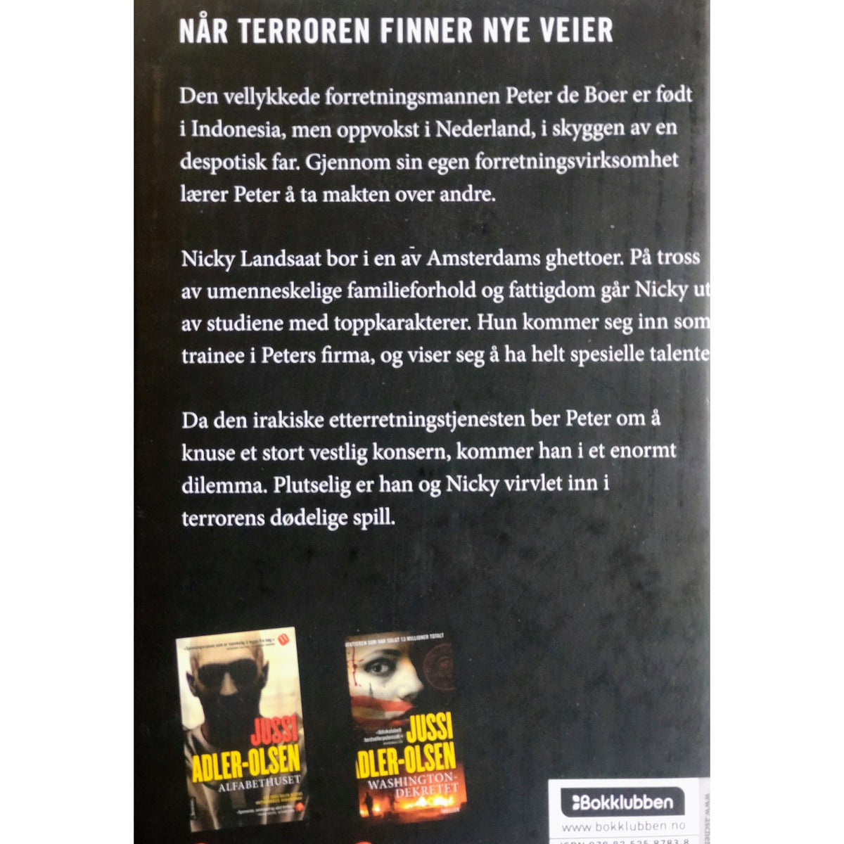 Hun takket gudene, brukte bøker av Jussi Adler-Olsen