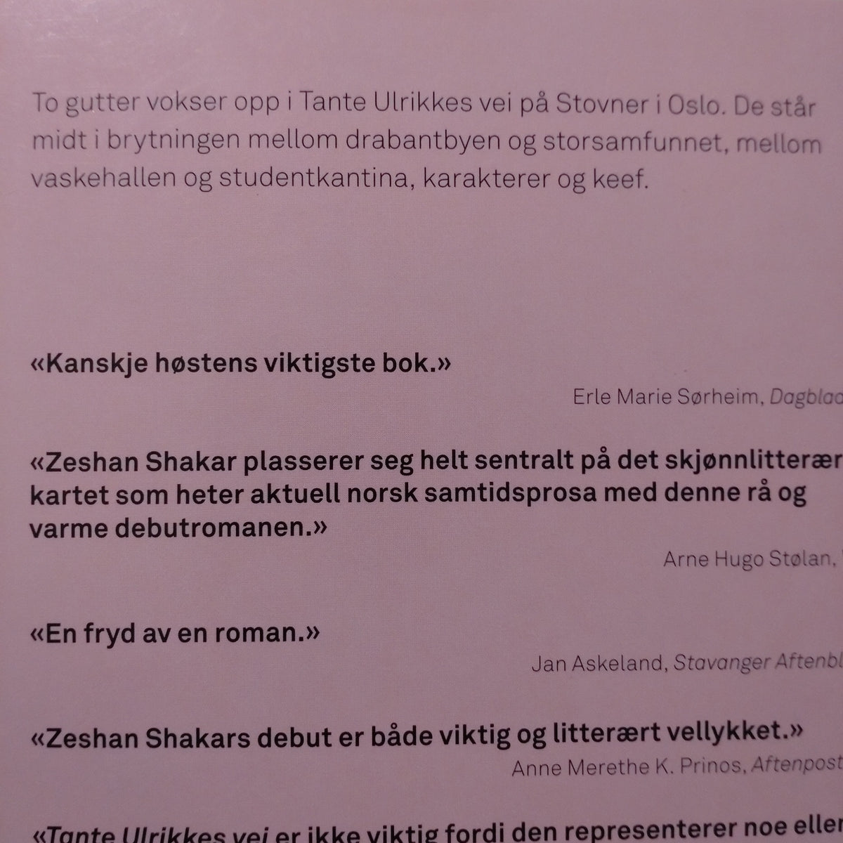 Shakar, Zeshan: Tante Ulrikkes vei
