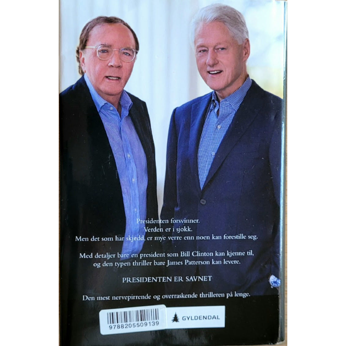 Clinton, Bill: Presidenten er savnet