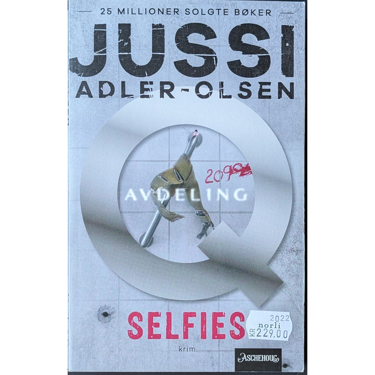 Selfies, brukte bøker av Jussi Adler-Olsen om Carl Mørck/Avdeling Q