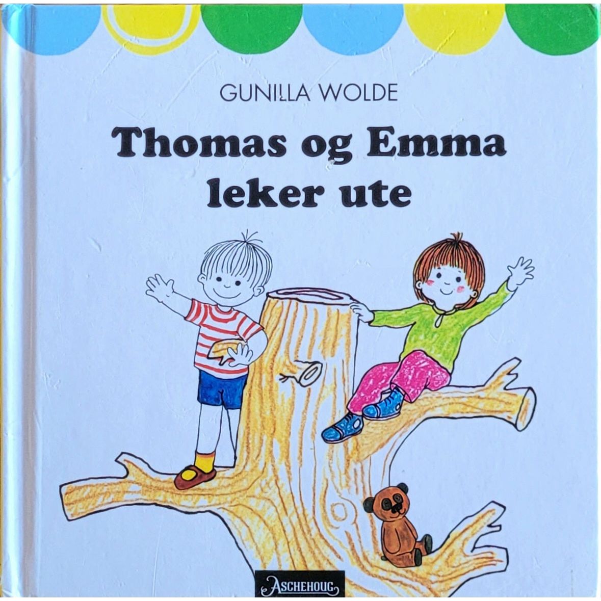 Thomas og Emma leker ute, brukte bøker av Gunilla Wolde