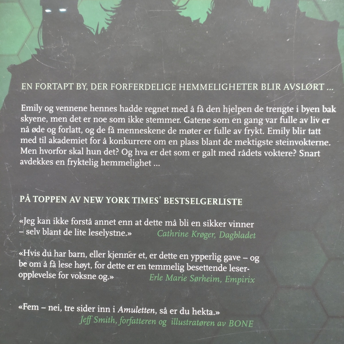 Kibuishi, Kazu: Amuletten - 4. Det hemmelige rådet